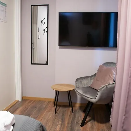 Thunor B&B-3